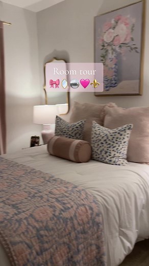 Nursing Student Room Tour: Essentials & Decor Ideas