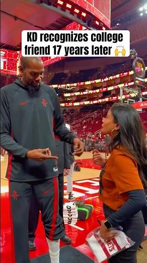 She had her photo with KD on her shirt 😂 (via shabana75/IG)