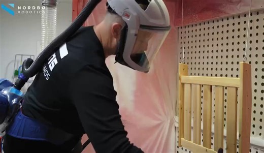 2.8K views · 29 reactions | This robot mimics the painter’s work 朗...