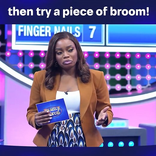 21K views · 750 reactions | When a toothpick just isn’t enough… 醴 The contestants had us cracking up trying to guess the other tool! Hints flew, laughs erupted, and even the host couldn’t hold back. This hilarious moment is too good to miss!  #familyfeudnigeria #familyfeud #BisolaAiyeola | Family Feud Nigeria | Facebook
