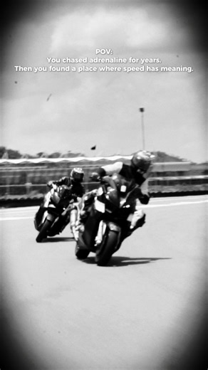 From the grid to the chequered flag, every launch, every brake point, every corner is about commitment and control. Feel what racing was meant to be. . Dari grid start hingga bendera finis, setiap start, setiap titik pengereman, dan setiap tikungan adalah tentang komitmen dan kendali. Rasakan esensi balap yang sesungguhnya. . ตั้งแต่ออกสตาร์ทจนถึงเส้นชัย ทุกการออกตัว ทุกการเบรก และทุกโค้ง ล้วนต้องอาศัยความมุ่งมั่น และการควบคุมที่เข้มข้น จริงจัง สัมผัสความหมายของการแข่งขันได้อย่างแท้จริง TDR #TDR