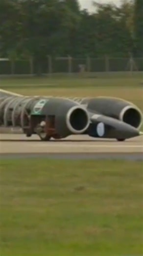 sek | MÁS RÁPIDO QUE EL SONIDO • • • • • #ThrustSSC #Velocidad #record #mach1 #ingenieria #historia #turbo #carrera #cars | Instagram