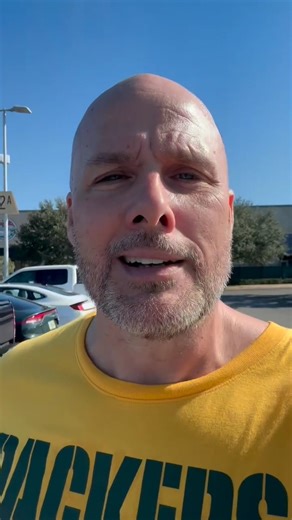 #WWERaw GM #AdamPearce previews the FINAL Raw of 2025 🔥 | WWE