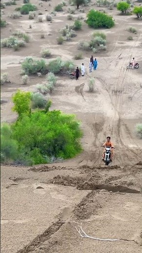 Honda 125: The Epic Desert Adventure