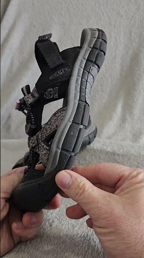 "Keen Women's Ravin H2 Closed Toe Water Sandals: An Honest Review of Comfort and Style!"