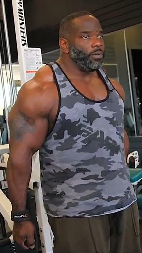 Johnnie O Jackson Shoulder Shrugs For Massive Traps