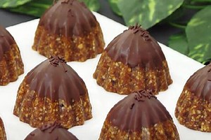 POSNE KOŠNICE OD 3 SASTOJKA ZA PRAVU SRPSKU TRPEZU: Urme, kikiriki i čokolada - najjednostavniji kolač za slavu