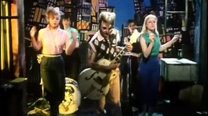 Stray Cats — Stray Cat Strut (Official Video)