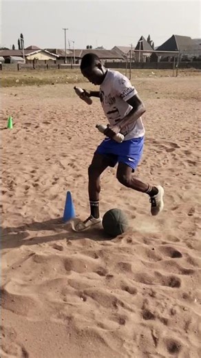 Ball sand training #AO2 #AO2fmc #ao2sports #football #Sports #fyp #youtubeshorts #abuja #coachAO2