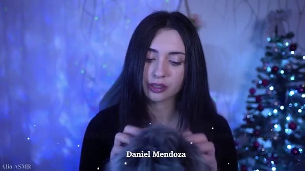 17K views · 361 reactions | Alia Asmr MIC BRUSHING INTENSO Y MUY RELAJANTE - No Talking Canal de yt: https://www.youtube.com/@AliaASMR | Luan Tv | Facebook