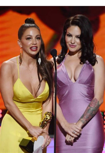 Abigail Mac & Kissa Sins Win Best Friendship Movie Award