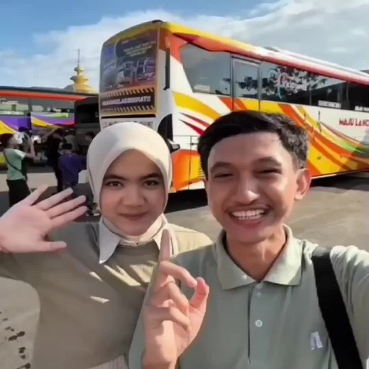 Bus Mania: Video Edits Keren dan Seru!