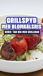 Smid en 🔥 emoji i kommentarfeltet, hvis du kunne tænke dig opskriften⤵️ Dette er opskrift 10 i min grillserie: “Tab dig med grillmad” Grillmad skal være nemt, hyggeligt og det her tilfælde passe ind i dit vægttab uden at gå på kompromis med smag. Derfor har jeg lavet disse super lækre grillspyd med de lækreste blomkålsris til.❤️ Husk at følge @jensthebeast1 for flere lækre grillopskrifter gennem sommeren☀️ #grillspyd #mad #grillmad #sommer #opskrifter #sommeropskrift | Jens ''The Beast'' Dalsga