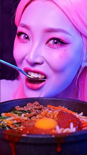 Bibimbap (Korea) - Alien ASMR, Alien Idol, Cute Alien Mukbang, Alien Eating