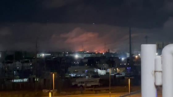 Fire and smoke from Chevron refinery explosion lights up El Segundo, California