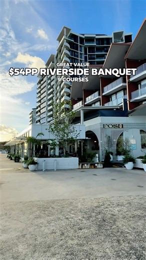 [ MUST TRY ] This Riverside 9-Course Seafood Banquet Is Just $54pp 🦪🌊
