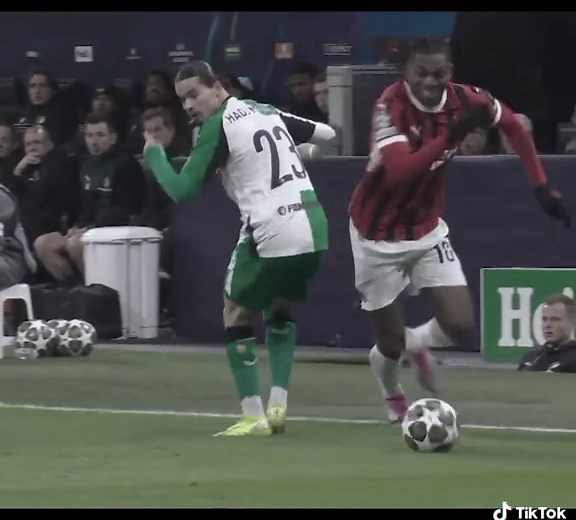 Lionel Messi's Stunning Skills on the Field