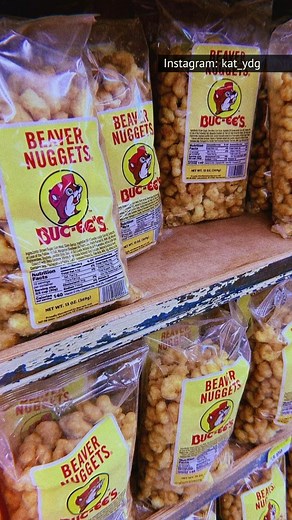 30K views · 402 reactions | Out of all the memorable snacks at Buc-ee's, Beaver Nuggets are likely the most important. These dried sweets are maybe more beloved than the beef jerky, brisket, or kolaches combined. But just one question: what the heck are Buc-ee's Beaver Nuggets anyway? #Bucees #Nuggets #FastFood | Mashed | Facebook