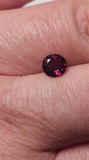 Шпинель 0.81 карат