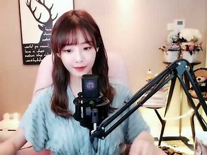 兔子牙 - 有点甜 A Little Sweet