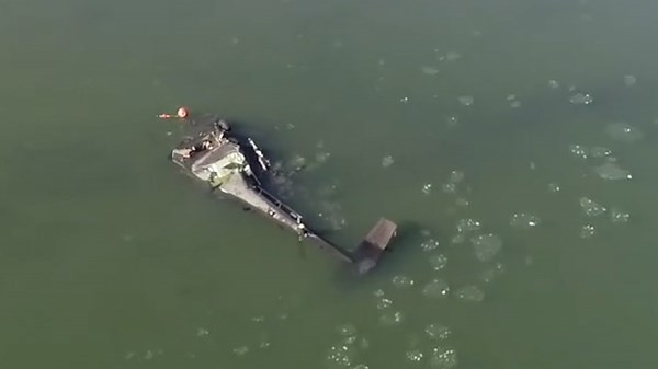 Drone footage shows wreckage of DC mid-air collision