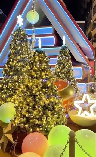 “Beautiful Christmas Lights ✨ | Relaxing Holiday Video with Calm Music