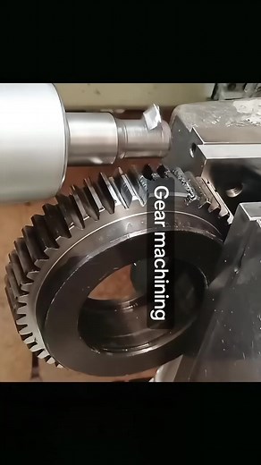 Making gear 😱 #milling #manualmilling #lathe #manual #cnc #cncmachine #reels #reelsfyp #reelsviral #viral #fyp #fbpro #trend | Innovate Machining