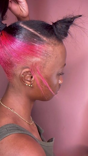 Barbie Ponytail Skunk Stripe Hair Tutorial by Maleeka