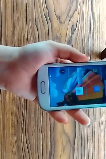 Samsung Galaxy S duos 2 : how to use built in torch software?