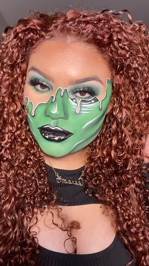 Kelly Hernandez on Instagram: "alien halloween make-up tutorial👽🛸😮‍💨 Products used: @byamicole lash amplifying mascara @nyxcosmetics black eyebrow pen and the brow glue @elfcosmetics poreless face primer @maybelline 310 sun beige fit me foundation @tartecosmetics med-tan sand concealer @physiciansformula endless summer bronzer @wetnwild pinch me pink blush @maybelline light medium 20 loose powder @elfcosmetics matte setting spray @plouise_makeup_academy rumour 2 cosmetic base @shanelcosmetic