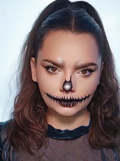 Easy Halloween Makeup Tutorial for Beginners