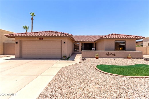 26650 S New Town, Sun Lakes, AZ 85248 - MLS 6882386 - Coldwell Banker