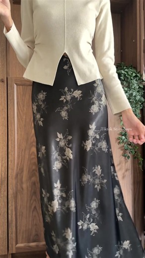 Elegant Satin Printed Skirt for Stylish Outfits