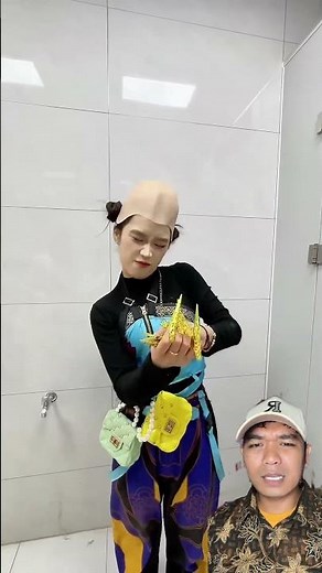 Zoey comes home 🥰 #viral kpop demon hunter #comedy #riki_darmawan