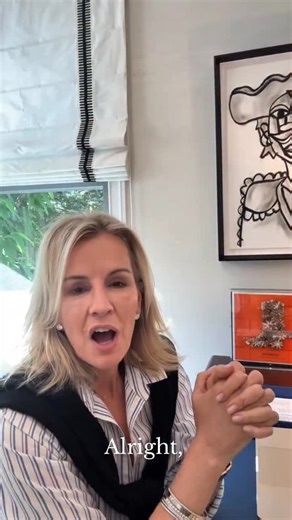 Behind the scenes of our Ajenda members live Zoom — this week with a very special guest: Dr. Jennifer Haythe, NYC Columbia Presbyterian cardiologist and one of the top experts in the country. ❤️‍🔥 Almost 300 women joined us as we dove into topics like heart disease in women, COVID and cardiac health, valvular disease, and one of her specialties — cardio-obstetrics (close to my heart, literally and figuratively!). It was such an incredible conversation — smart, engaging, and packed with practica