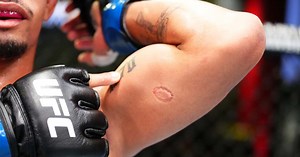 UFC Vegas 89 prelim fight ends in DQ due to biting