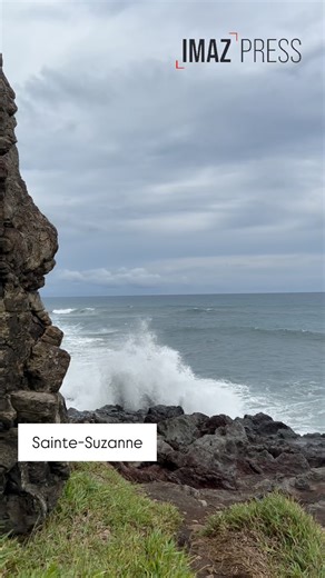 🌊La mer commence à s’agiter dans l’est et le nord de l’île. Dans la journée les vagues devraient atteindre les 4 mètres et dans la nuit entre 8 et 10 mètres. #imazpressreunion #imazpress #garance #cyclonegarance #cyclone #mer #ocean #houle #wave | Imaz Press Réunion (Page officielle)