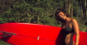 Beautiful Kassia Meador surfing