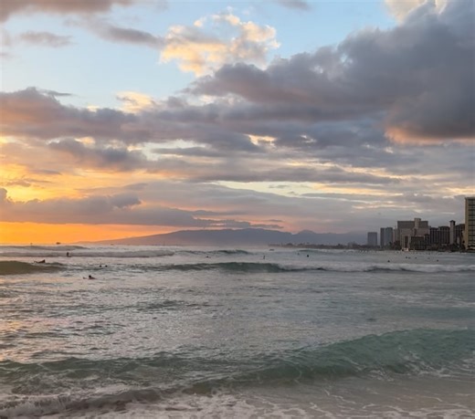 Angie Giovanna ♡ on Instagram: "when the views match the vibe 🌞 . . . bikini inspo, cute bikini brands, hawai’i inspo, waikiki beach, fall in hawaii, tropical fall travel, honolulu hawaii #kulanikinis #kulanikiniswimwear #swimwear #swimwearfashion #bikinisinspo #fallinhawaii #hawaii #hawaiirealestate #honolulu #waikiki #waikikibeach #whitefoxboutique #whitefoxswim"