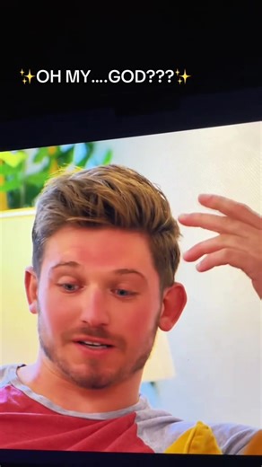 #stitch with @Katie how’s it feel to be body shamed? Just ew! #loveisblind