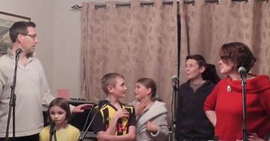 Family steals hearts with hilarious adaptation of "Les Miserables"