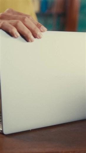 This holiday, let the Dell PC with #IntelCoreUltra help you handle it all with impressive battery life. | Dell Technologies | Facebook