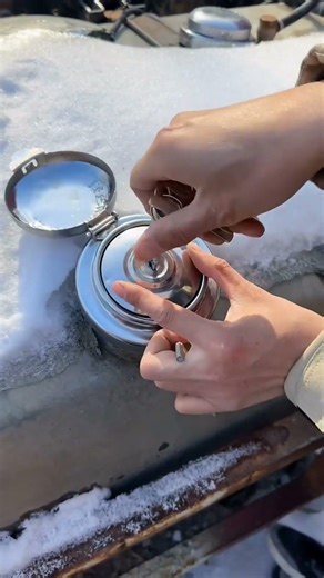 part 2691 Universal fuel tank cap for trucks, compatible with all vehicle models,