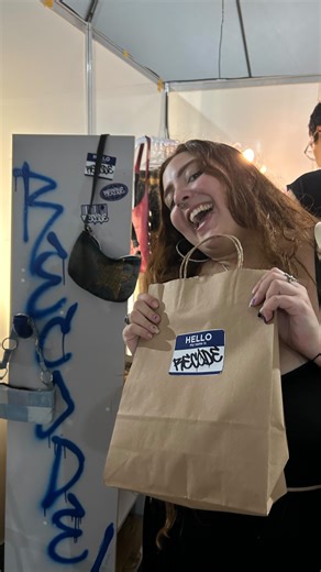 Recode on Instagram: "E assim nasceu o nosso tapete ✨ Vem conhecer o nosso cantinho hoje, das 17 às 23 horas, na praça de eventos da orla! -Rua D , 129"