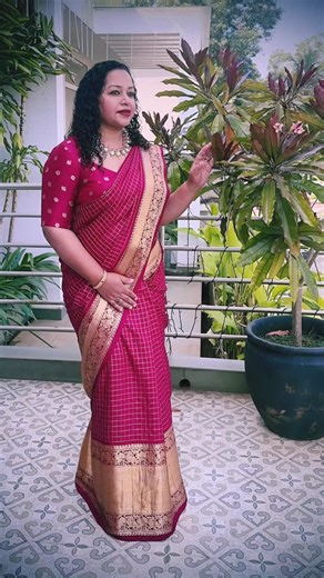 ✨AJ✨ on Instagram: "✨Amma’s Manthrakodi✨ Every girl’s first saree usually comes from her mother’s trousseau. My love for sarees — and the art of wearing them — was born from watching my amma carry hers with such effortless grace over the years. A saree is never just a garment. It is dignity draped, heritage woven, and stories of love and valour told in silk and zari. Here I am, wearing my mother’s 44-year-old Manthrakodi — a maroon Kanjeevaram with timeless peacock motifs and zari checks.It was