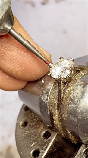 278K views · 1.6K reactions | “Hi everyone! If you’re looking for beautiful color gemstones, you’re in the right place. I sell a wide range of natural gems including tourmaline, garnet, aquamarine, sapphire, topaz, and many more.All stones are hand-selected, high quality, and available for worldwide shipping.If you need something specific or want to see more options, feel free to DM me anytime.Thank you for your support! ✨” | Gems Couture Creations | Facebook