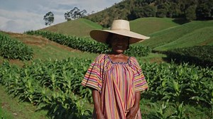 Colombian Woman Images – Browse 56,108 Stock Photos, Vectors, and Video