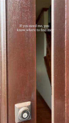 Michelle Riley | Design & DIY on Instagram: "Introvert anthem 🤣🎶 Comment SHOP for a link to all the sources in my home!"