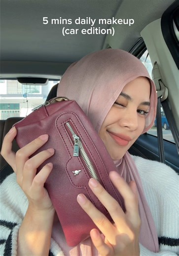 Get Ready With Me: Car Makeup Tutorial