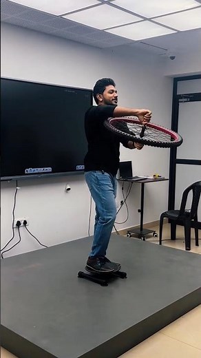 ☢️കറങ്ങി കറങ്ങി ☢️Angular Momentum Demo😎 #viral #viralshorts #physics